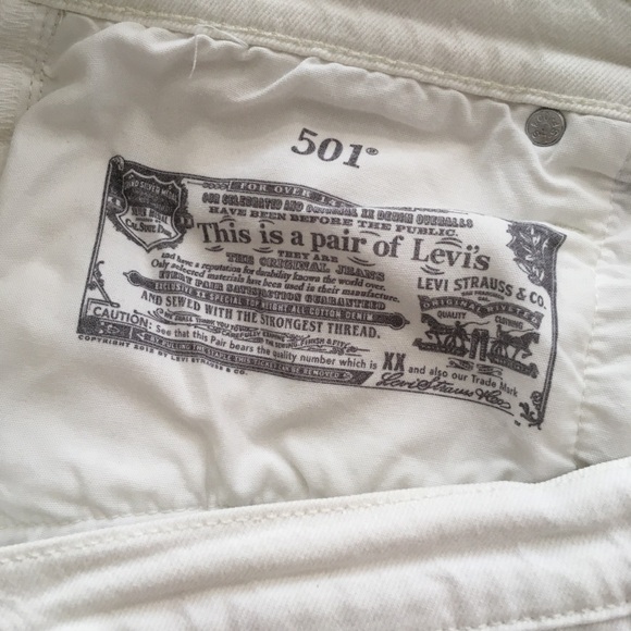 Levi’s 501 White High Rise Cutoff Short - Picture 4 of 6